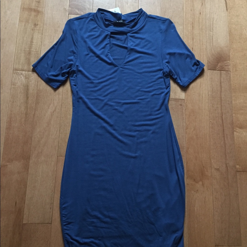 Keyhole Tunic Top In Steel Blue - Picture 2 of 5